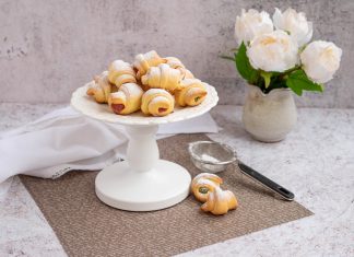 Cornulete pufoase cu rahat