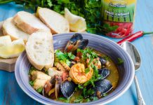 Supa toscana cu rosii si fructe de mare