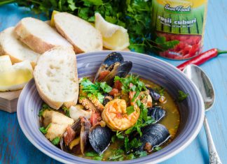 Supa toscana cu rosii si fructe de mare