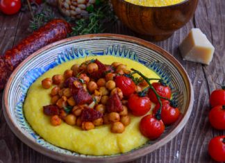 Crema de mamaliga cu naut si chorizo