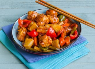 Porc dulce acrisor cu ananas