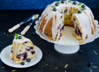 Prajitura cu lamaie si afine