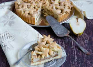 Tarta cu pere si scortisoara