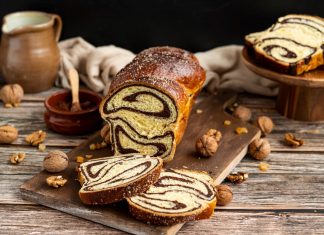 Cozonac cu aluat oparit