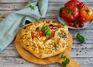 Galette cu rosii si branza