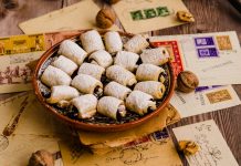 Cornulete cu magiun si nuci de post