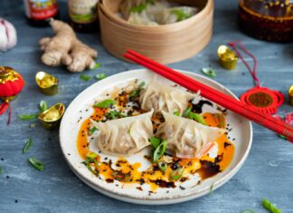 Coltunasi cu porc si creveti