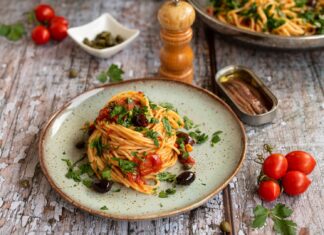 Paste puttanesca Paste puttanesca