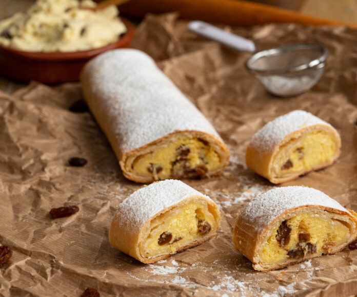 Strudel cu branza dulce