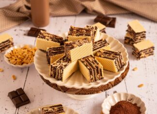 Napolitane cu ciocolata si arahide Napolitane cu ciocolata si arahide