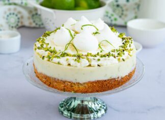 Tort cu lime si cocos Tort cu lime si cocos
